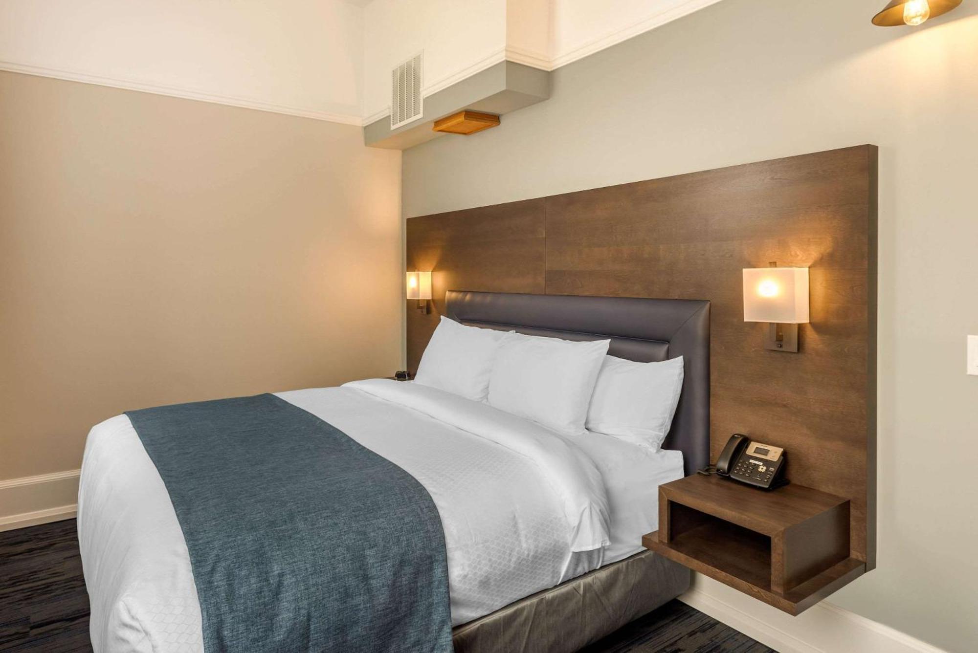 The Courthouse Hotel, Ascend Hotel Collection Тандер-Бей Екстер'єр фото